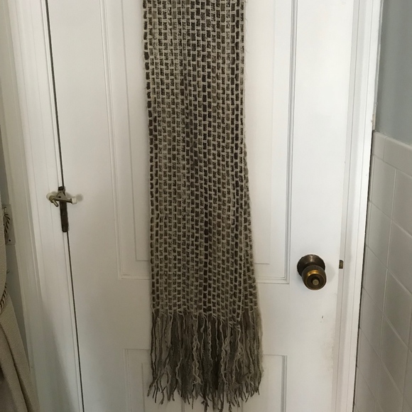 Macy's Wool Fringe Scarf - Picture 3 of 3